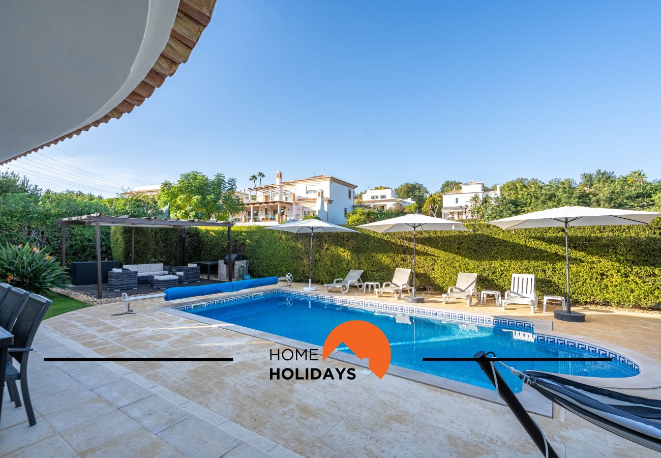 Villa en Albufeira - #239 3BR Villa w/ Pool | Family Stay