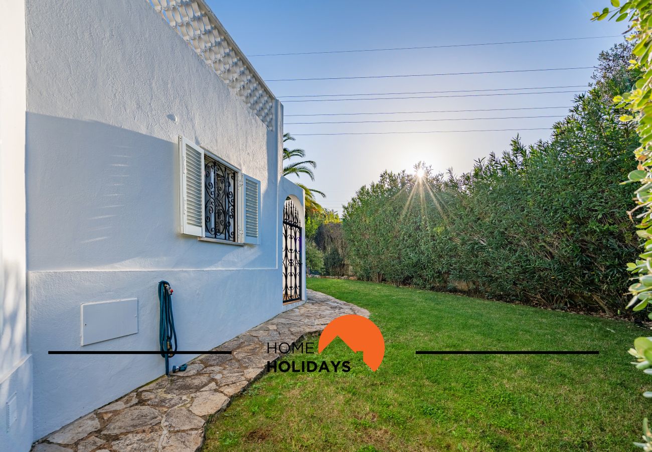Villa en Albufeira - #239 3BR Villa w/ Pool | Family Stay