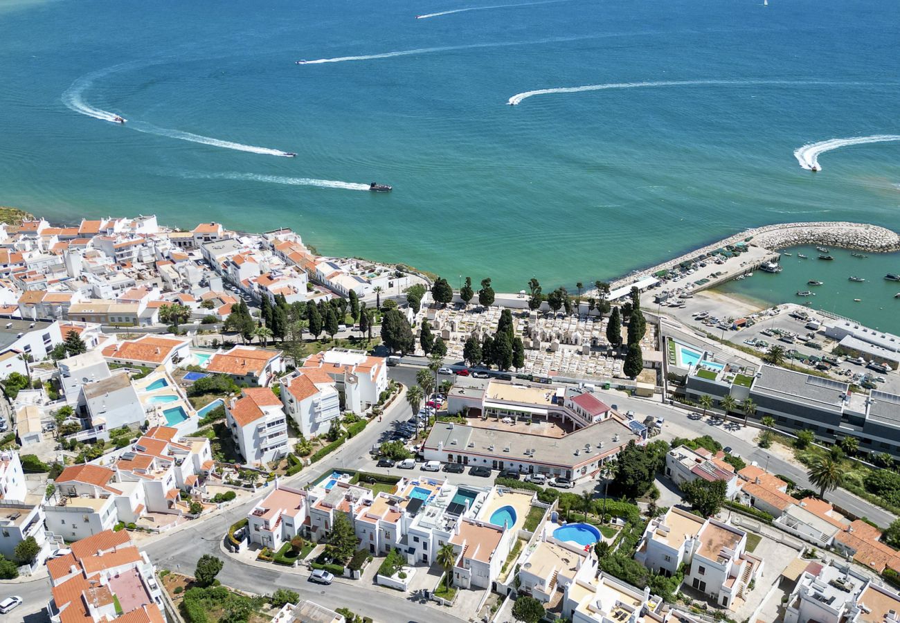 Casa en Albufeira - #285 Sea View Villa | Jacuzzi & Large Pool 