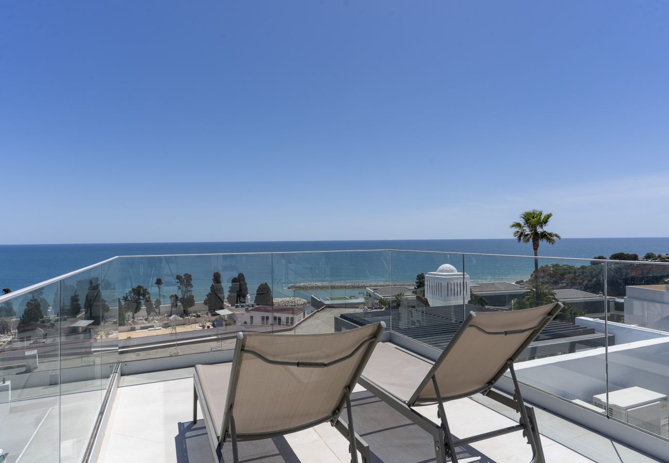 Casa en Albufeira - #285 Sea View Villa | Jacuzzi & Large Pool 