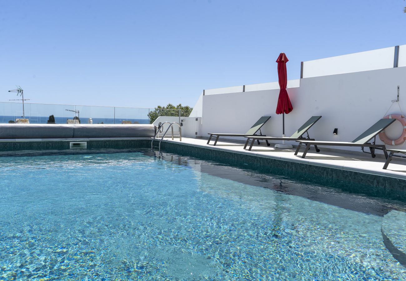 Casa en Albufeira - #285 Sea View Villa | Jacuzzi & Large Pool 