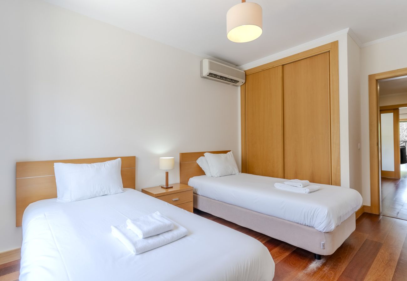 Apartamento en Albufeira - #327 Corcovada Apartment | Central Location