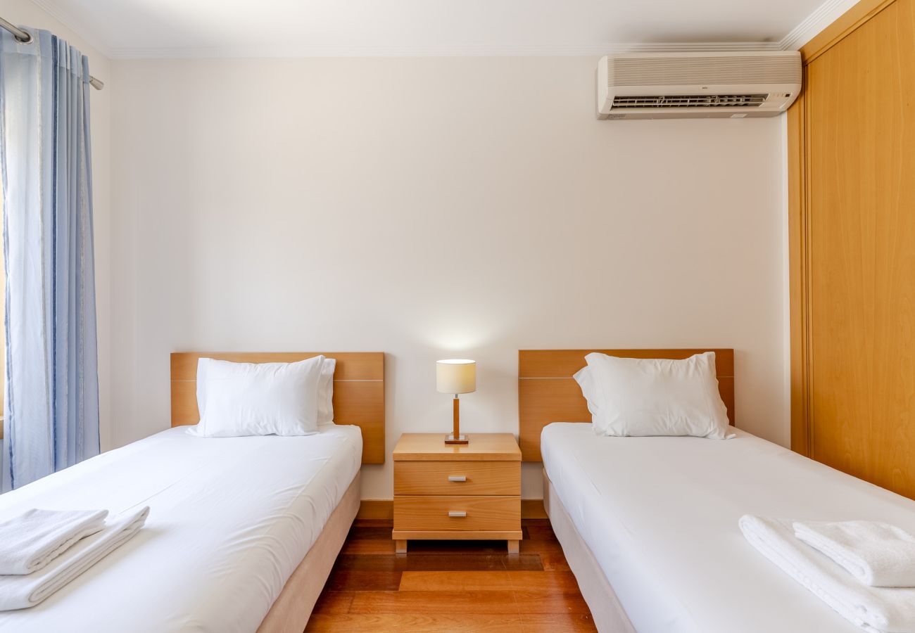 Apartamento en Albufeira - #327 Corcovada Apartment | Central Location
