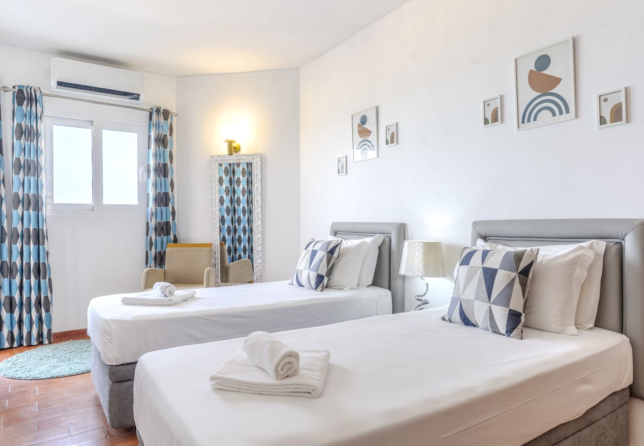 Apartamento en Albufeira - #326 Sea View Apartment | Balcony & Relax