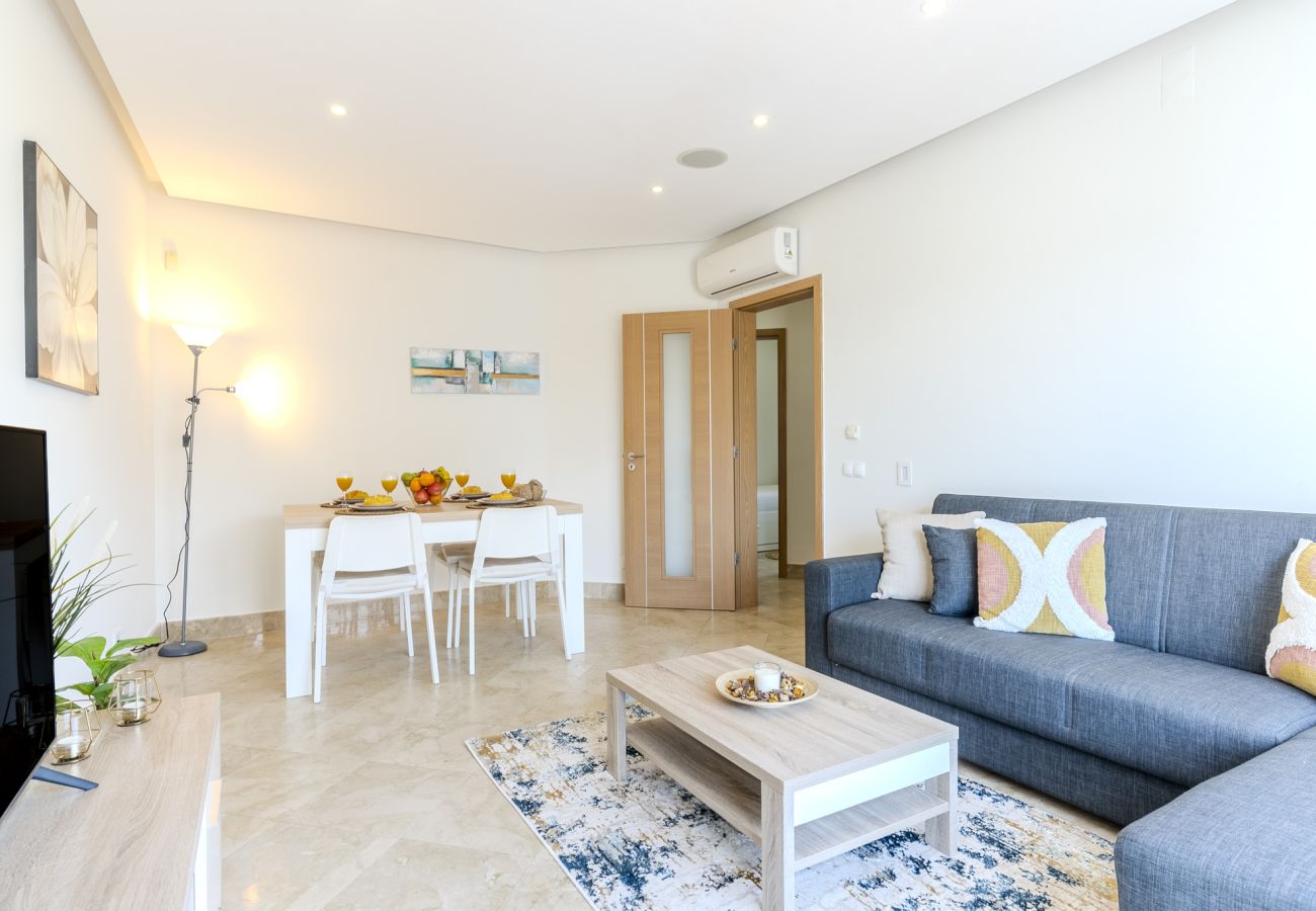 Apartamento en Albufeira - #325 Areias Beach Apartment | Walk to Sand