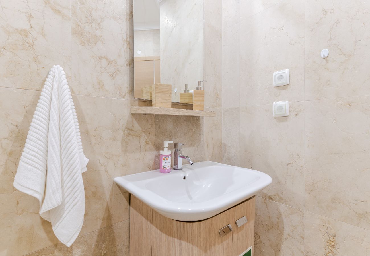 Apartamento en Albufeira - #325 Areias Beach Apartment | Walk to Sand