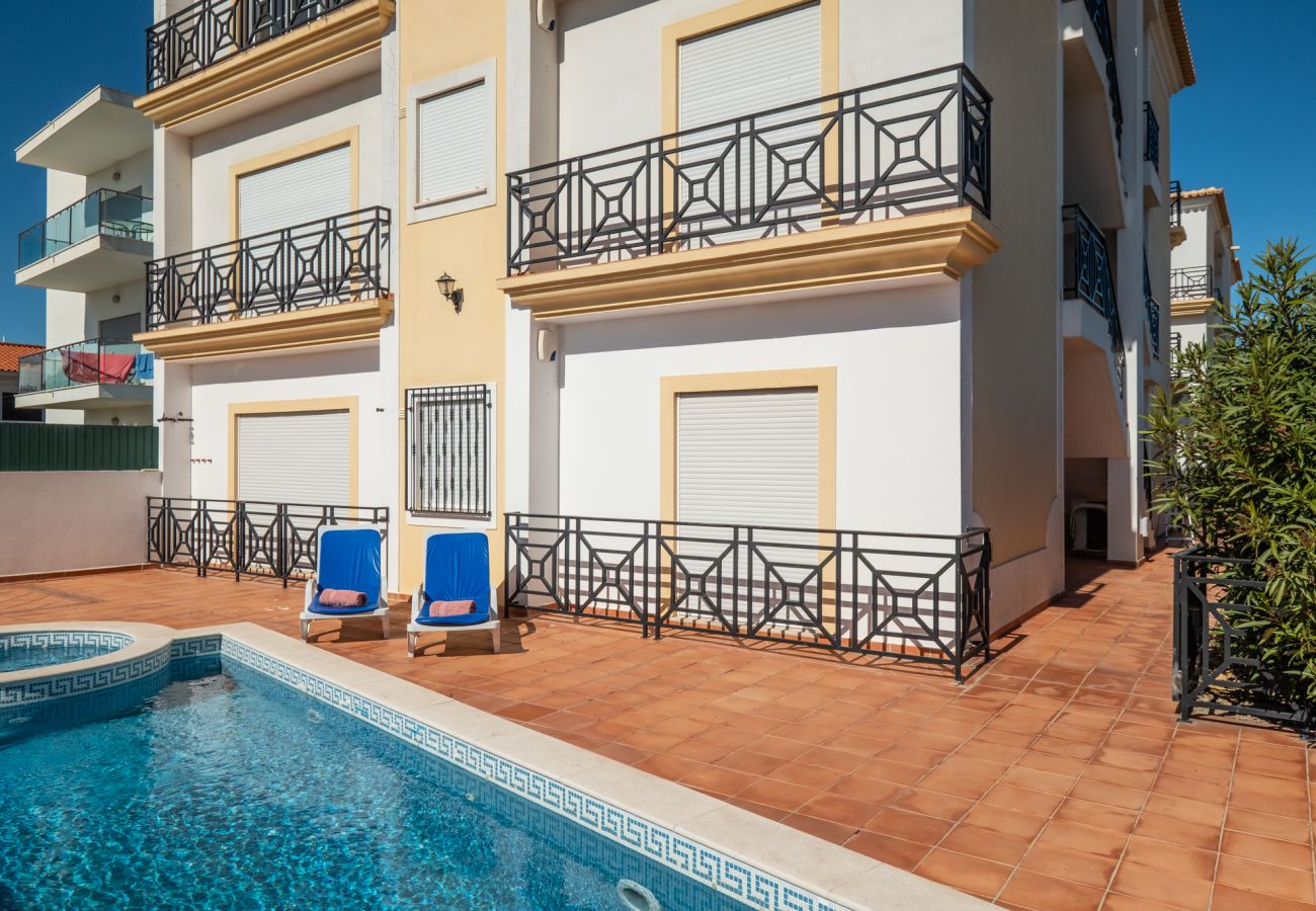 Apartamento en Albufeira - #325 Areias Beach Apartment | Walk to Sand