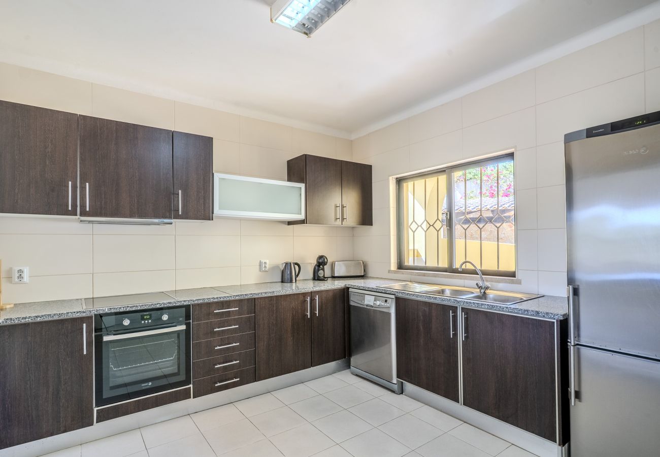 Casa en Albufeira - #336 Vila Sol | Pool & Comfort