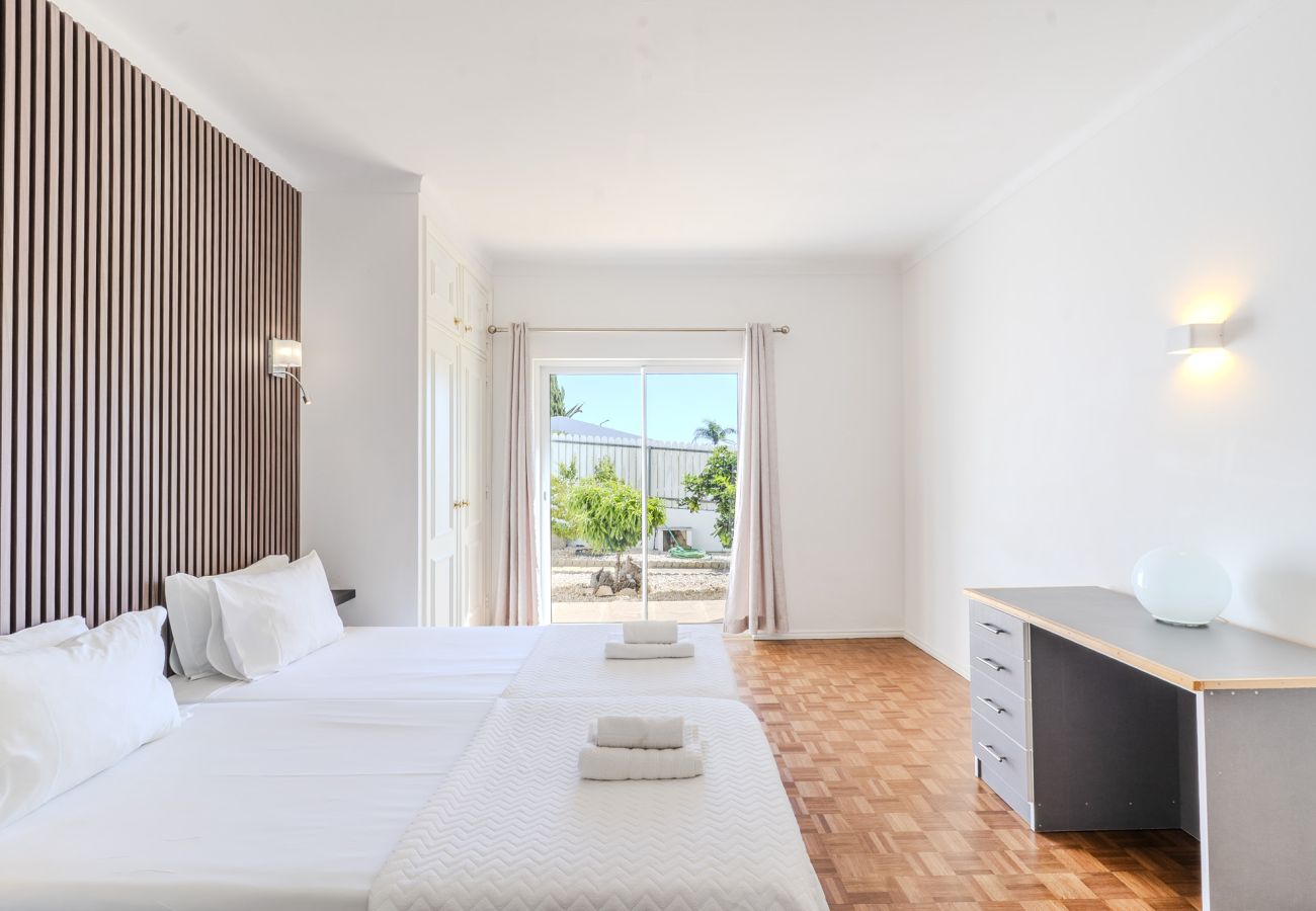 Casa en Albufeira - #336 Vila Sol | Pool & Comfort