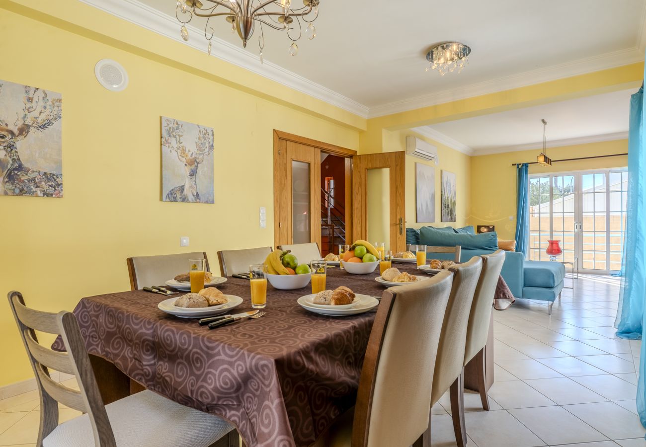 Villa en Albufeira - #343 Villa w/ Pool & Jacuzzi | Luxury Stay