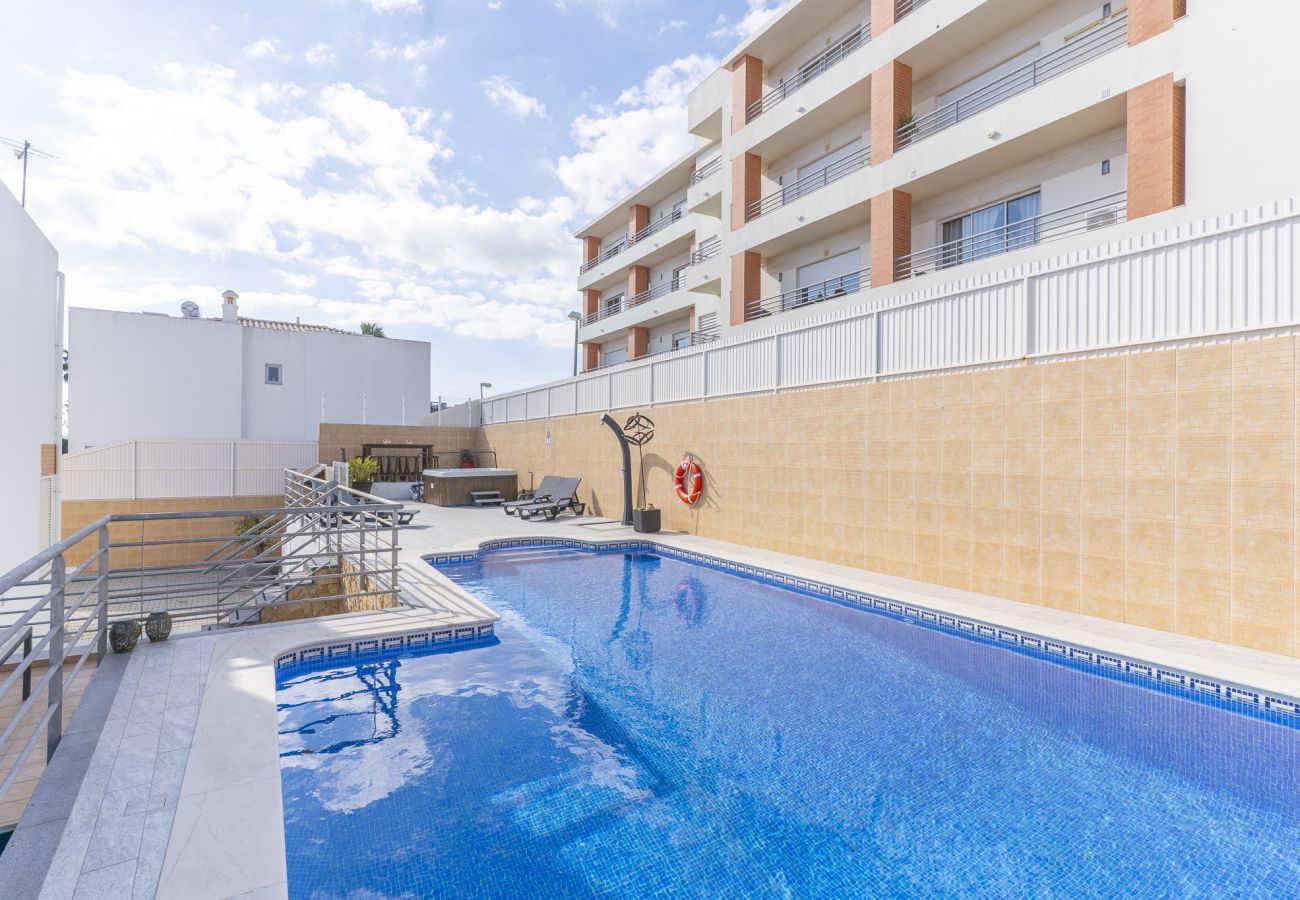 Villa en Albufeira - #343 Villa w/ Pool & Jacuzzi | Luxury Stay