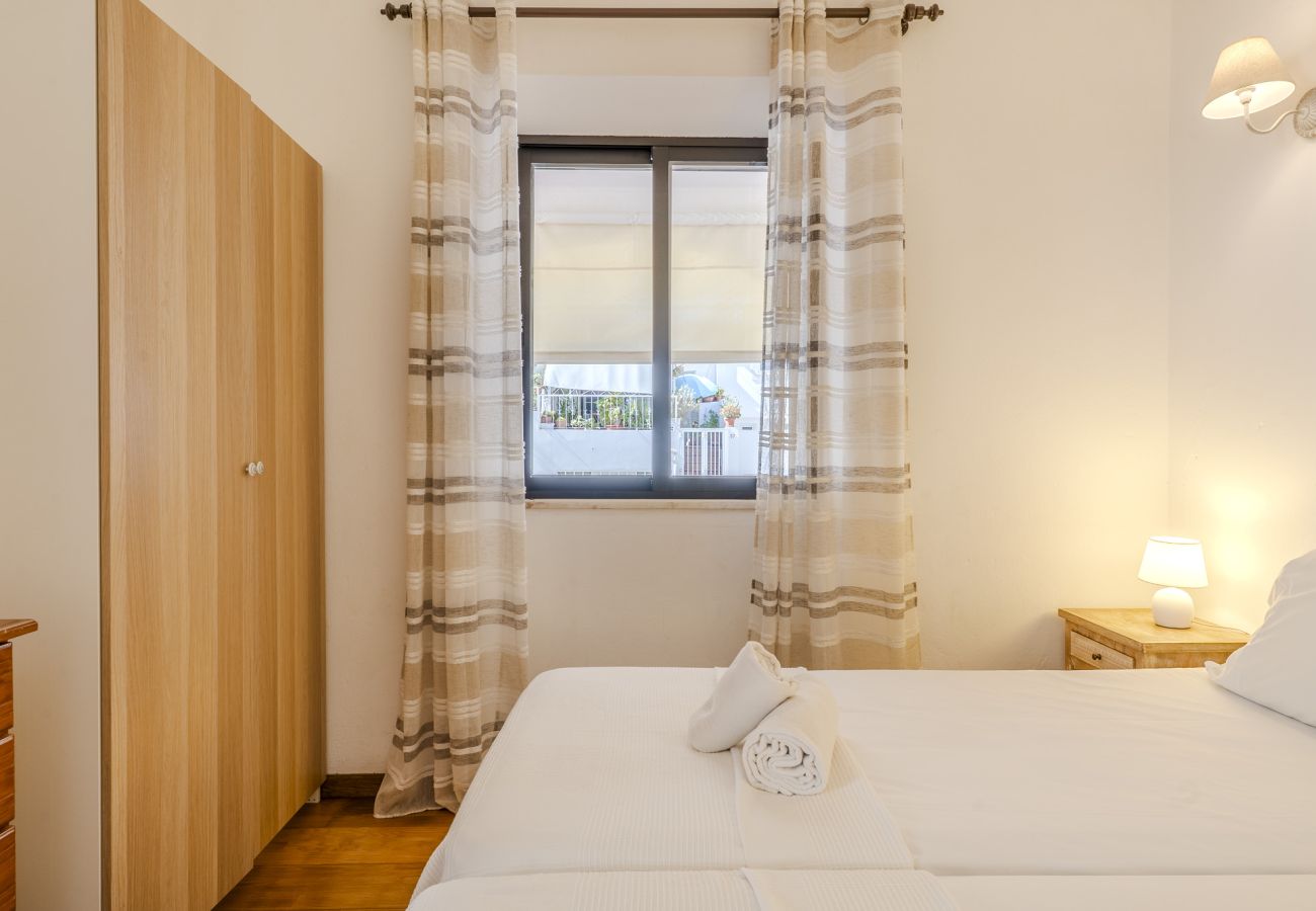 Apartamento en Albufeira - #341 Casa da Guida | Central & Cozy