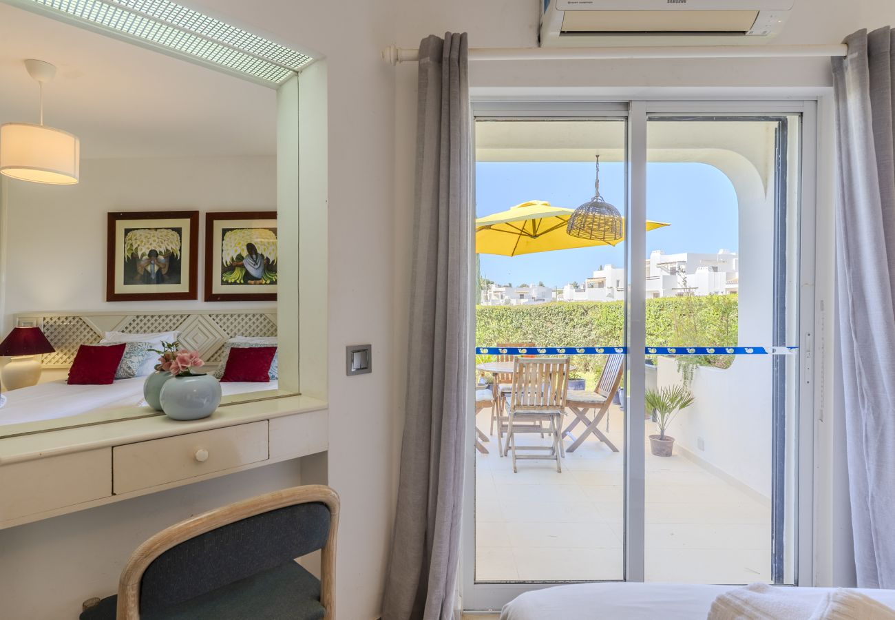 Apartamento en Albufeira - #364 T3 Costa Dourada by Home Holidays 