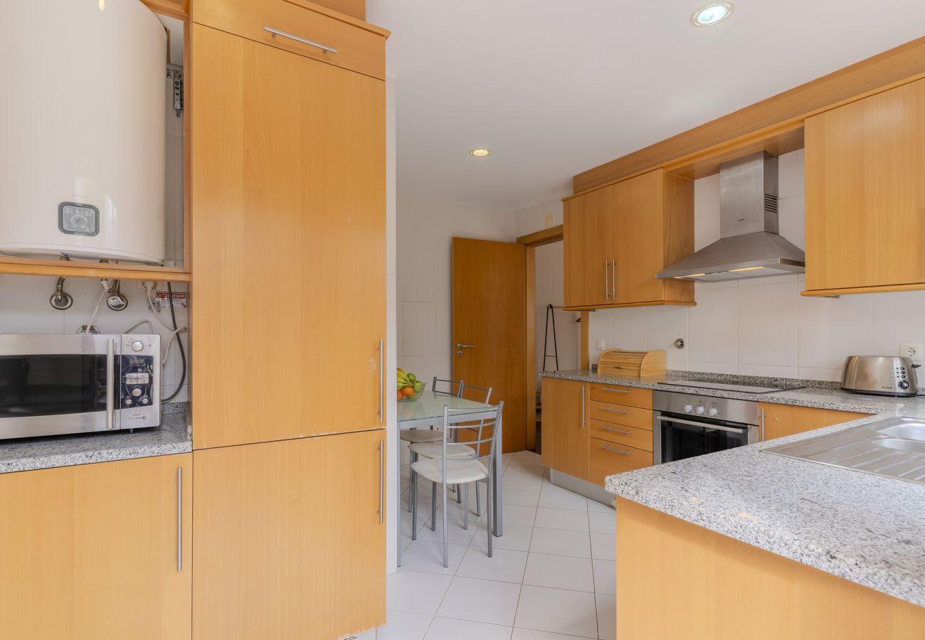 Apartamento en Albufeira - #337 Great 2BR Apartment | Terrace in Albufeira