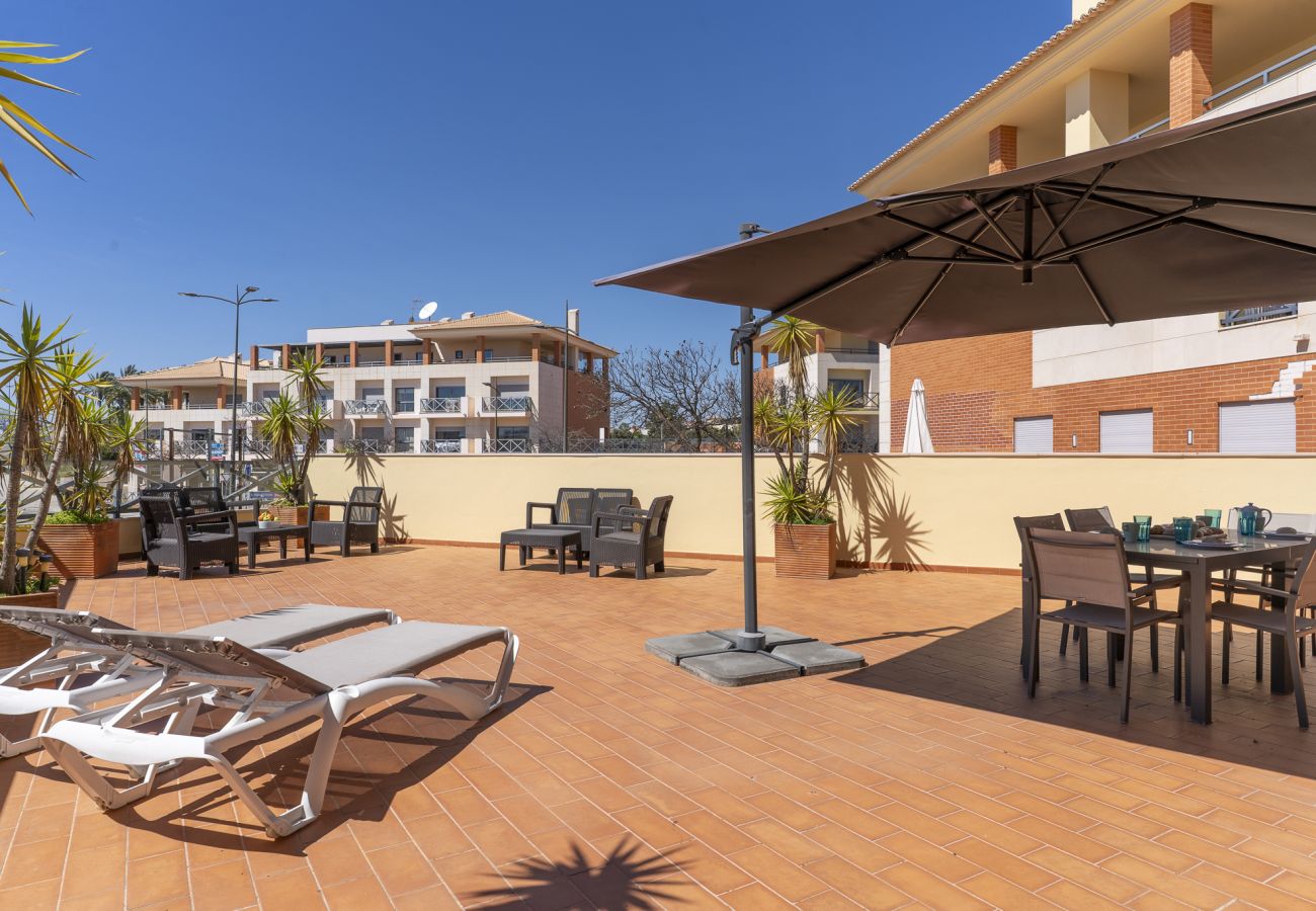 Apartamento en Albufeira - #353 T2 Apartment Central Albufeira |Pool & Terrace