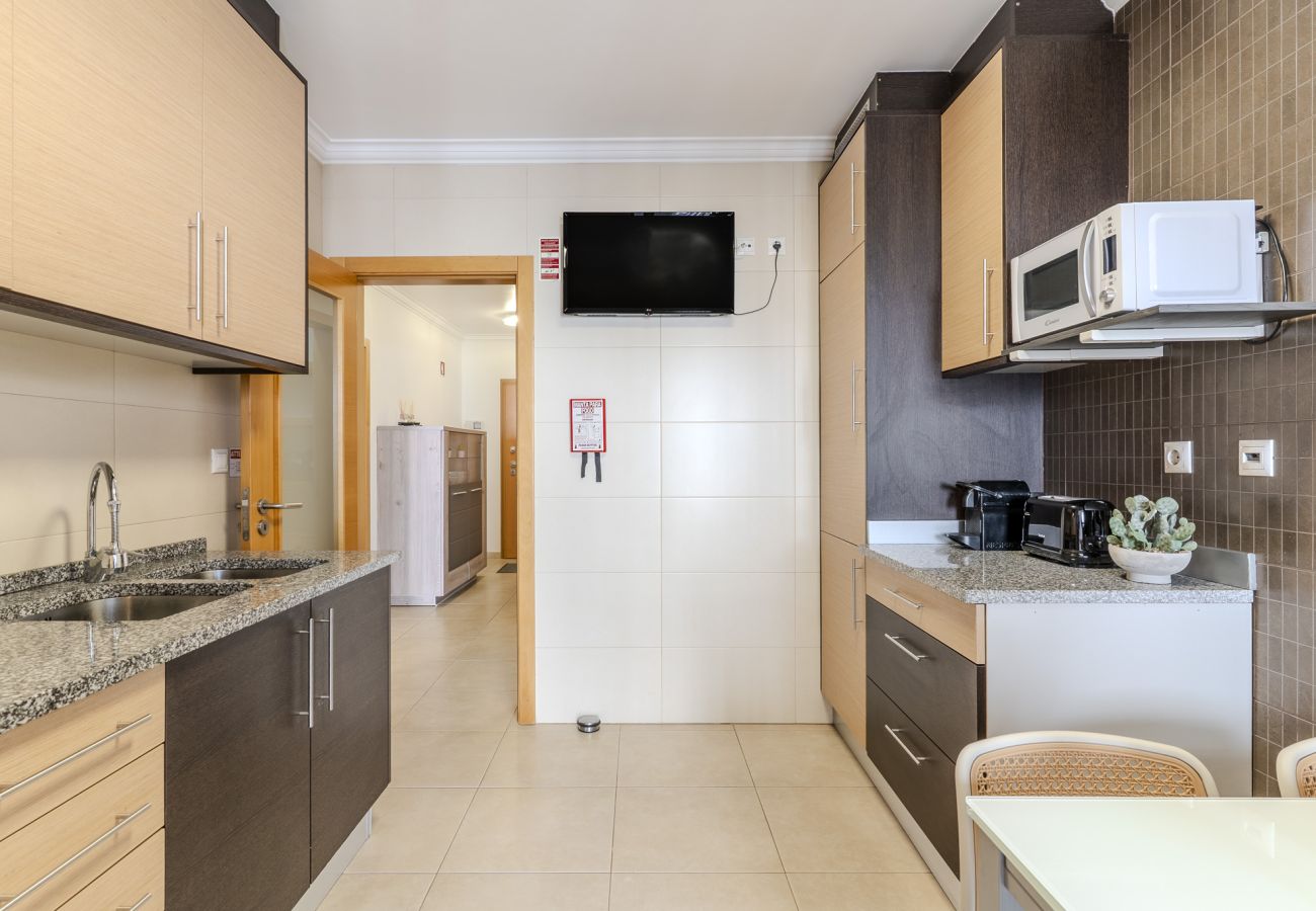 Apartamento en Albufeira - #368 T2 Apartment | Sea View & Terrace Albufeira