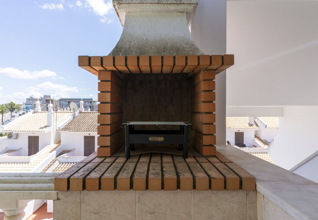 Apartamento en Albufeira - #345 Central Albufeira Apartment | AC & Garage 