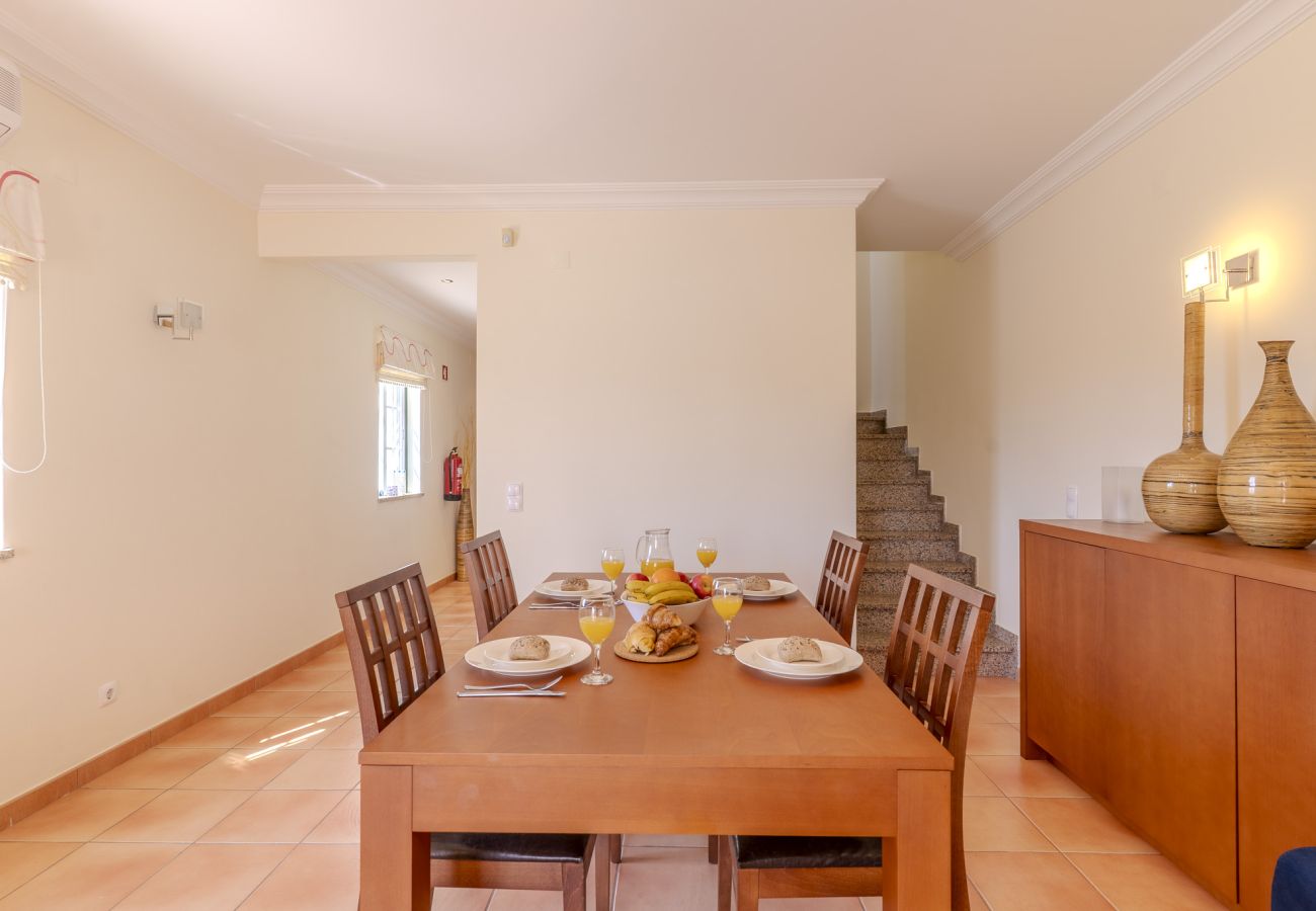 Villa en Albufeira - #346 Family Villa in Albufeira | Pool, BBQ & AC