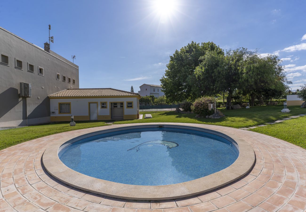 Villa en Albufeira - #346 Family Villa in Albufeira | Pool, BBQ & AC