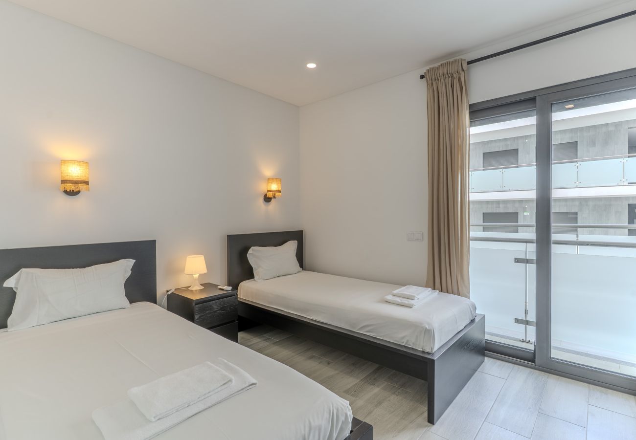 Apartamento en Quarteira - #371 Sunny Quarteira Apartment | Near the Beach
