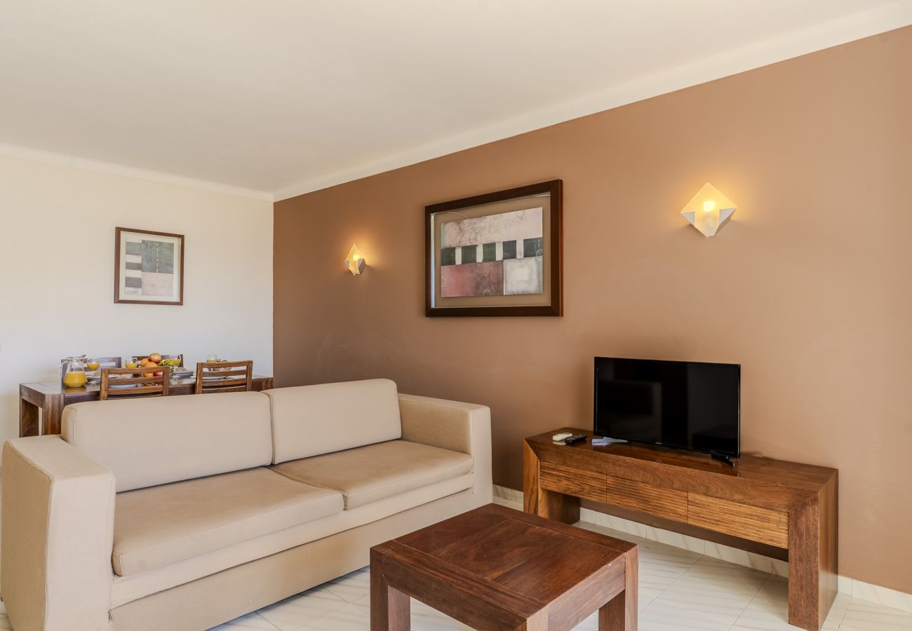 Apartamento en Albufeira - #384 Bright Pool View Apartment | AC & Balcony