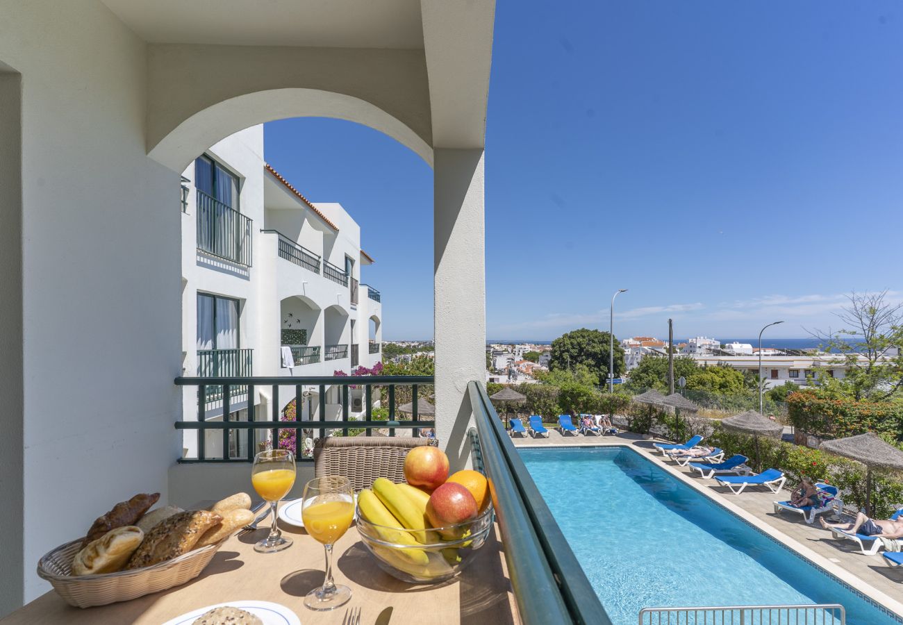 Apartamento en Albufeira - #384 Bright Pool View Apartment | AC & Balcony