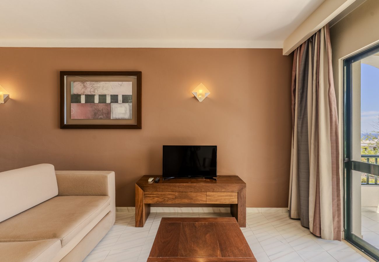 Apartamento en Albufeira - #384 Bright Pool View Apartment | AC & Balcony