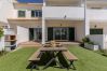 Casa adosada en Albufeira - #375 Spacious Townhouse with Pool, BBQ & Parking 