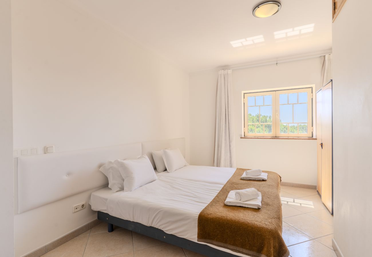 Apartamento en Albufeira - #397 Comfortable Apartment by the Beach 