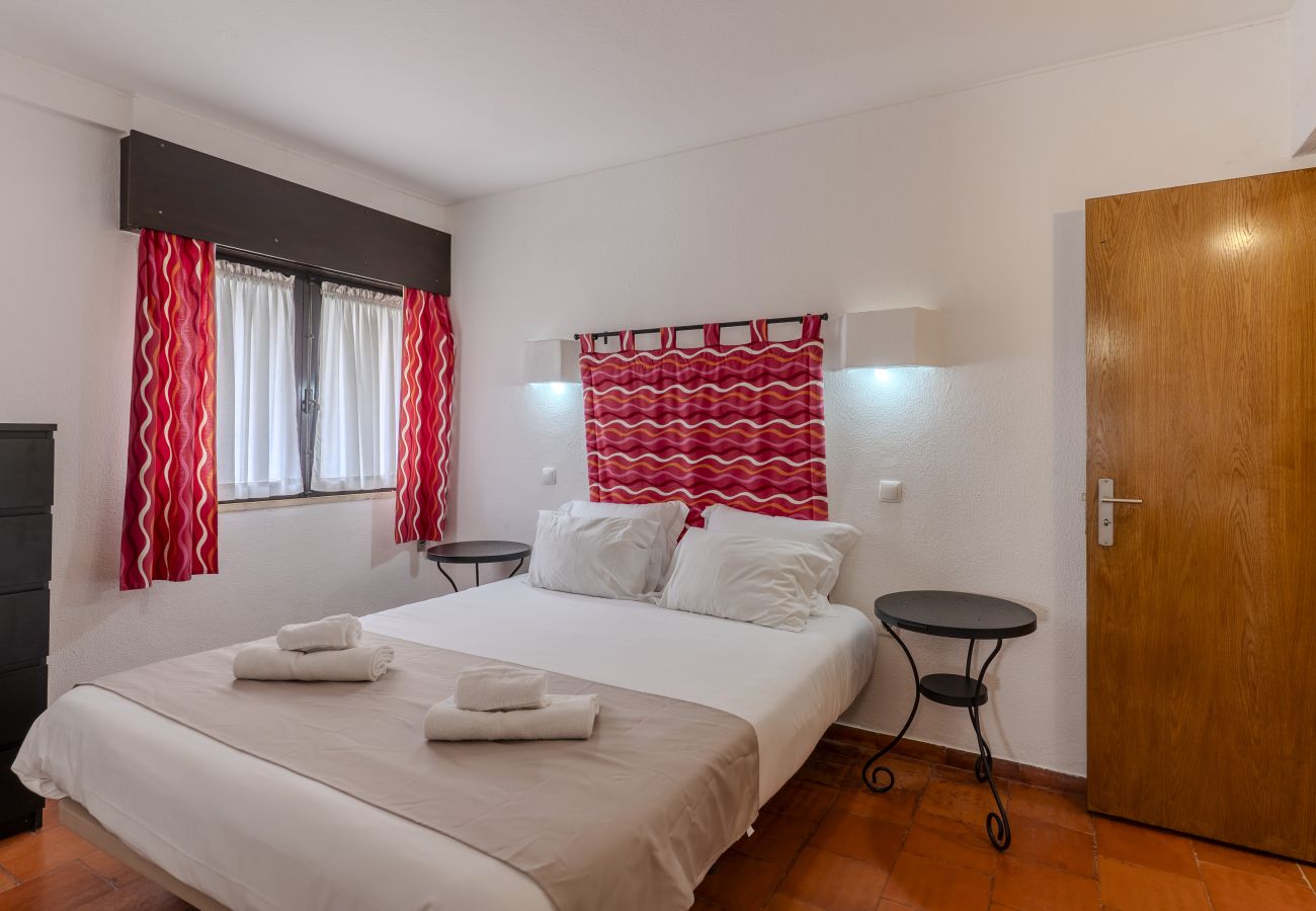 Apartamento en Albufeira - #404 Bright Family Apartment | Pool in Albufeira