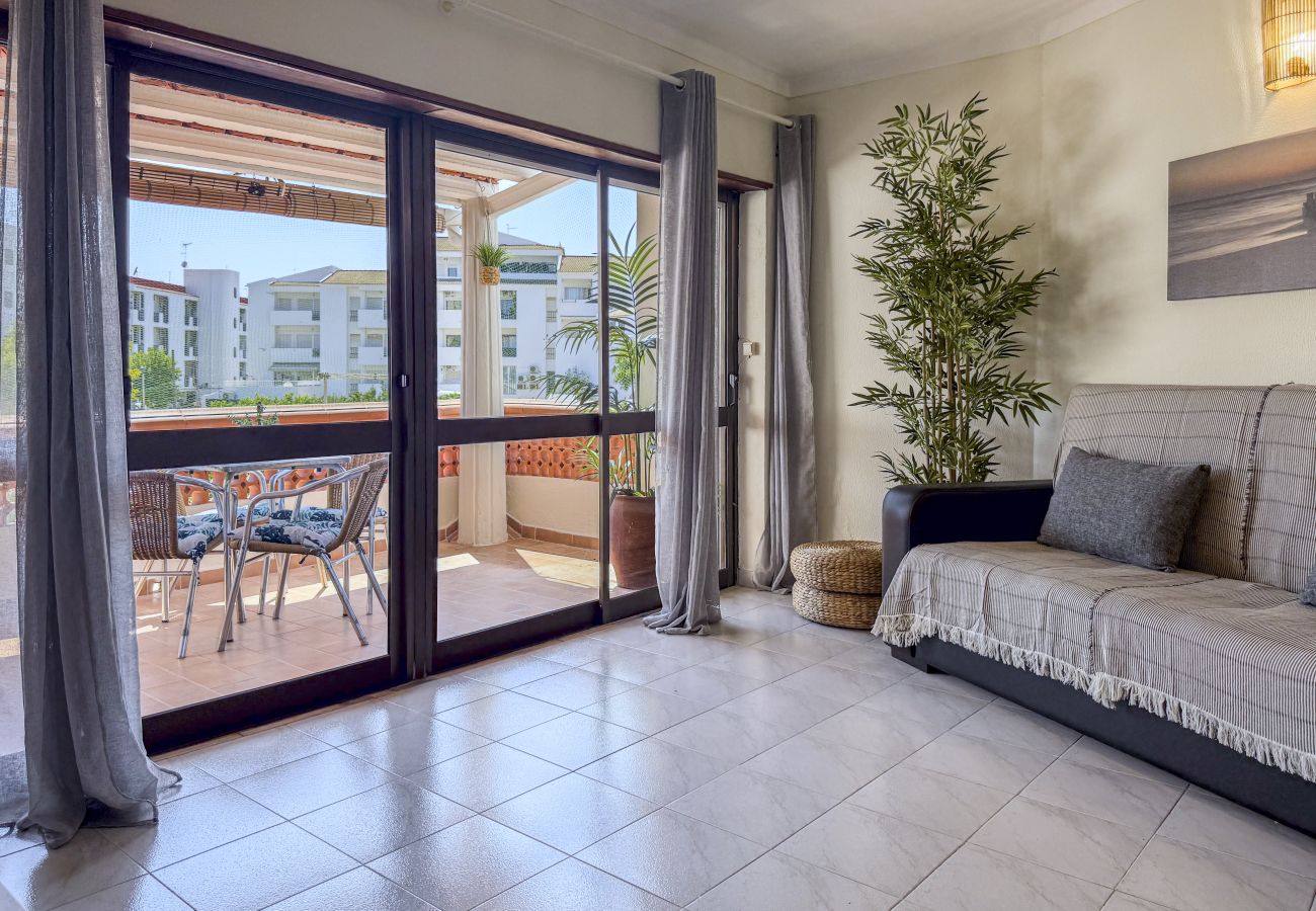 Apartamento en Albufeira - #411 Sunny 1BR Apartment Near the Beach