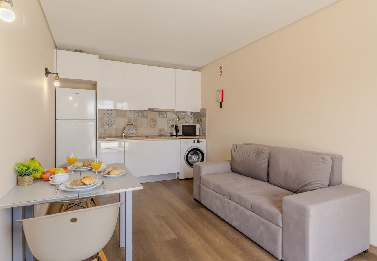 Apartamento en Albufeira - #390 New town  Apartment with share pool 