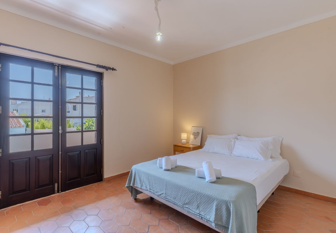 Villa en Albufeira - #393 Albufeira Oasis | 4BR Villa W/ Shared Pool