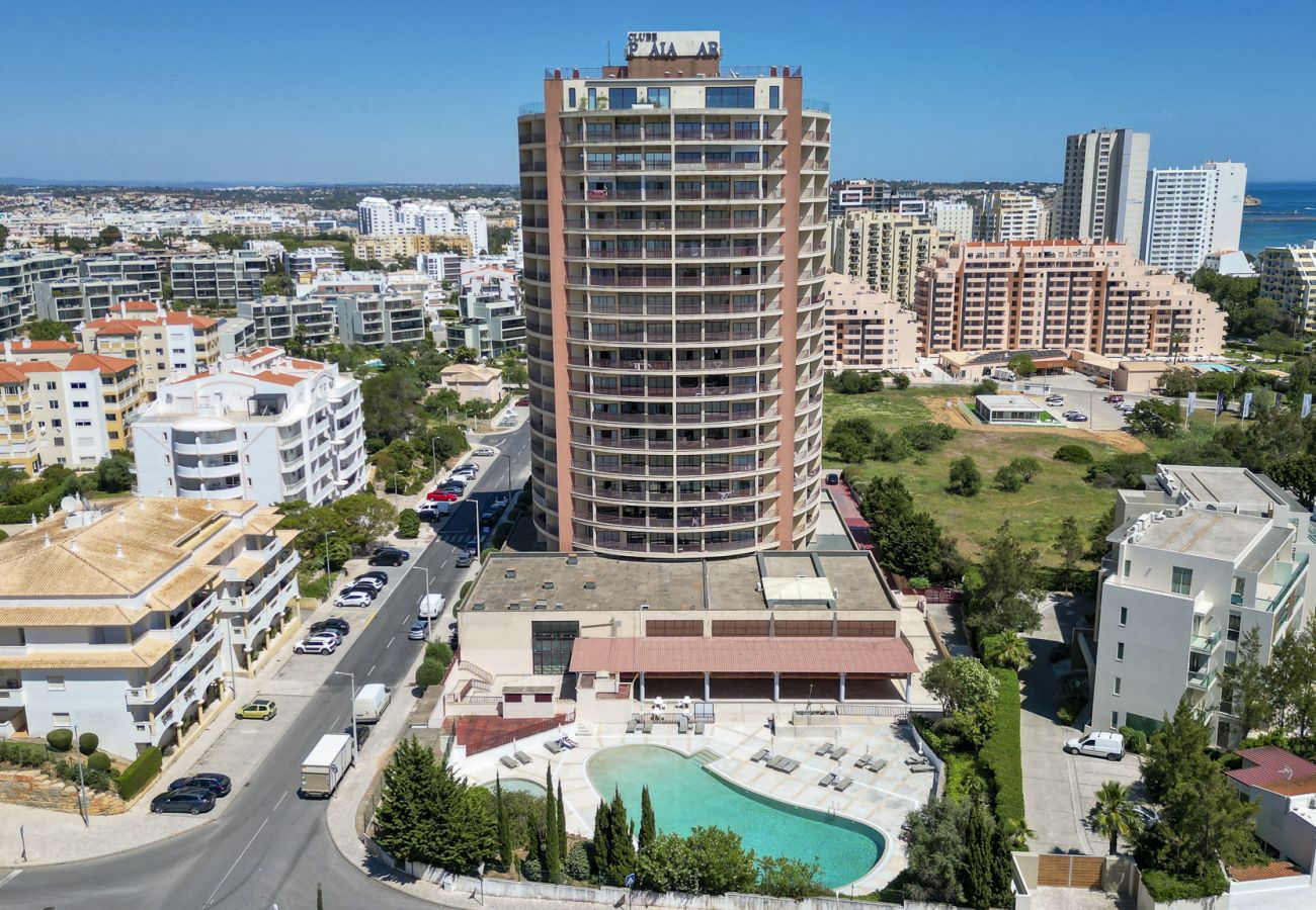 Apartamento en Portimão - #357 Sea View Escape in Portimão | Pool & Spacious Balconyol