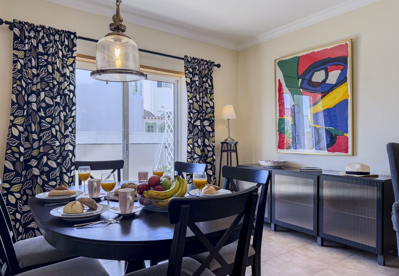 Apartamento en Albufeira - #328 Charming 2BR Albufeira Home | Balcony & AC