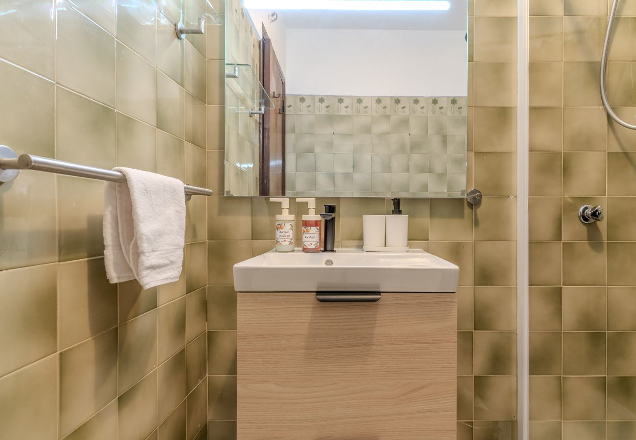 Casa en Albufeira - #417 Sunny 2BR Retreat | Open Views | Páteo