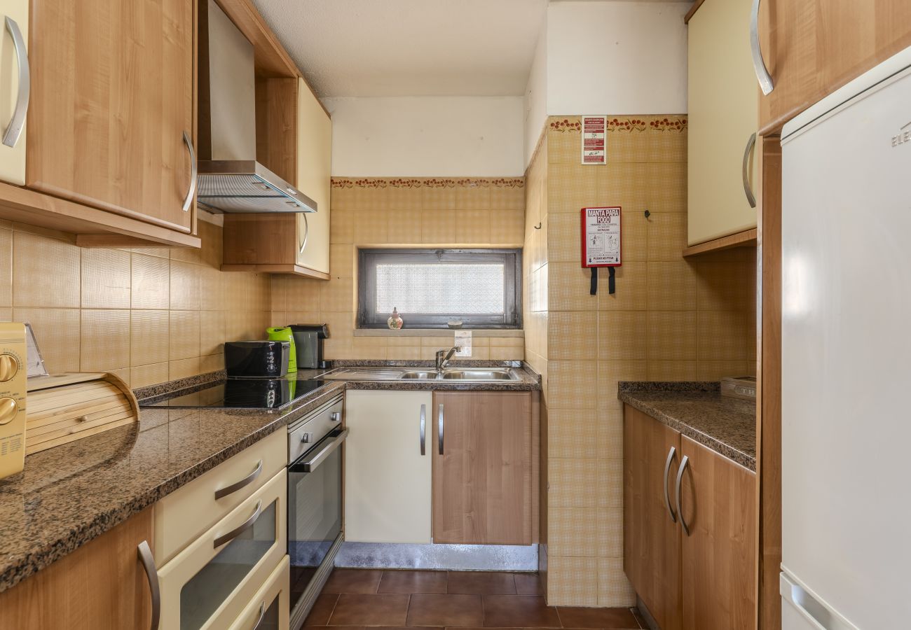 Casa en Albufeira - #417 Sunny 2BR Retreat | Open Views | Páteo