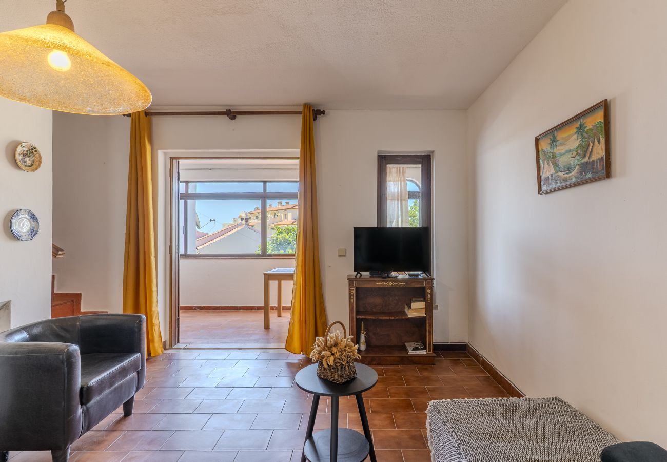 Casa en Albufeira - #417 Sunny 2BR Retreat | Open Views | Páteo