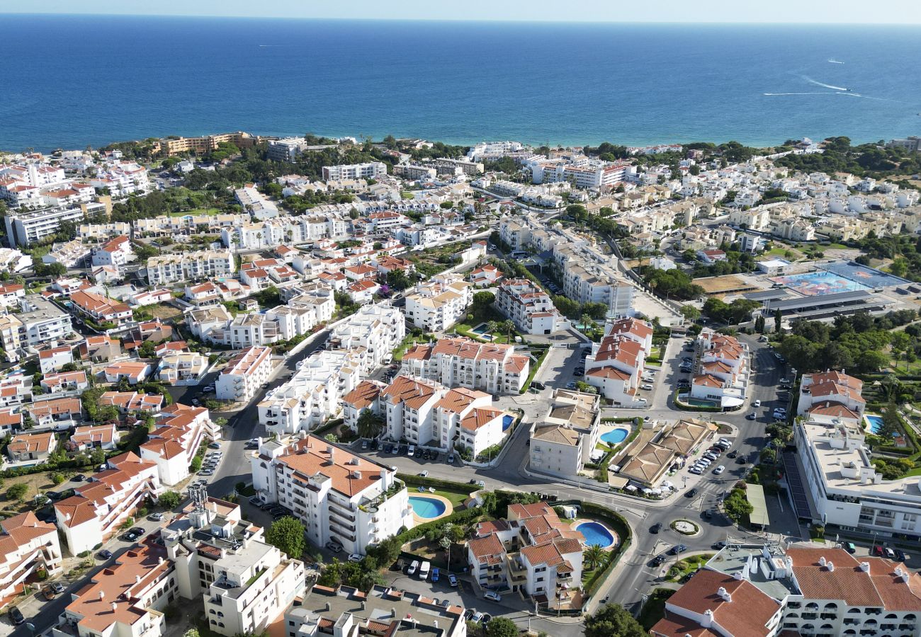 Apartamento en Albufeira - #412 Flat with pool | 1BR | Near Oura & Beaches