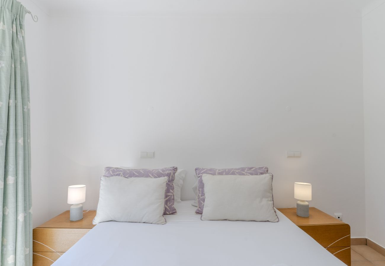 Villa en Albufeira - #416 Spacious Villa | Private Pool, BBQ & Parking