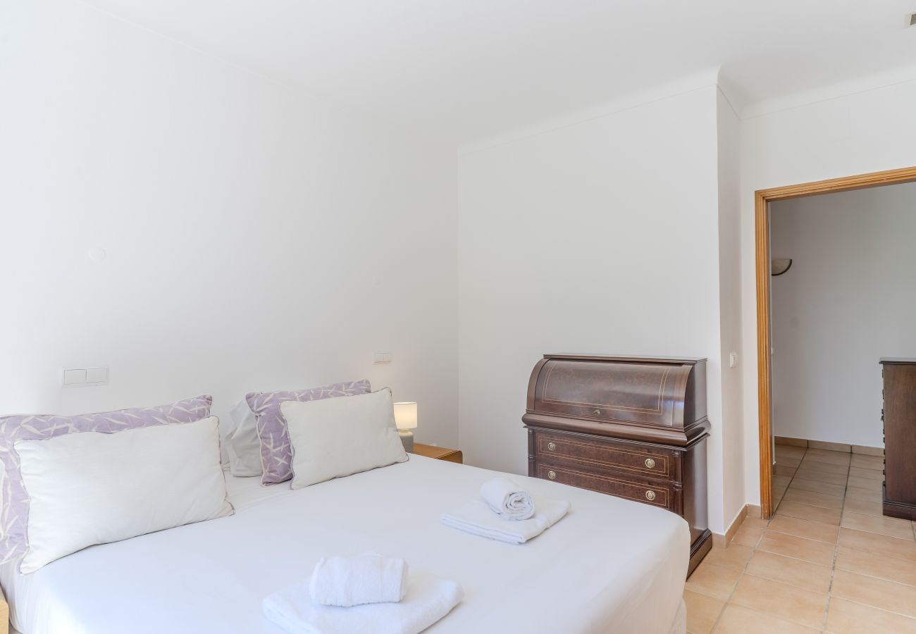 Villa en Albufeira - #416 Spacious Villa | Private Pool, BBQ & Parking