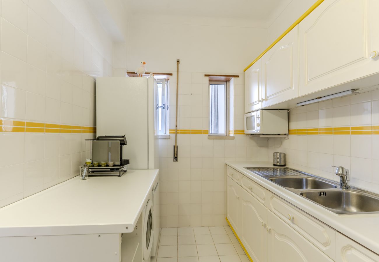 Apartamento en Albufeira - #401 Cozy & Central 1BR Apartment in Albufeira
