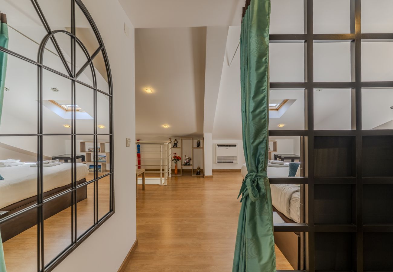 Apartamento en Albufeira - #418 Cozy & Bright Apartment | Spacious Retreat with Shared Pool