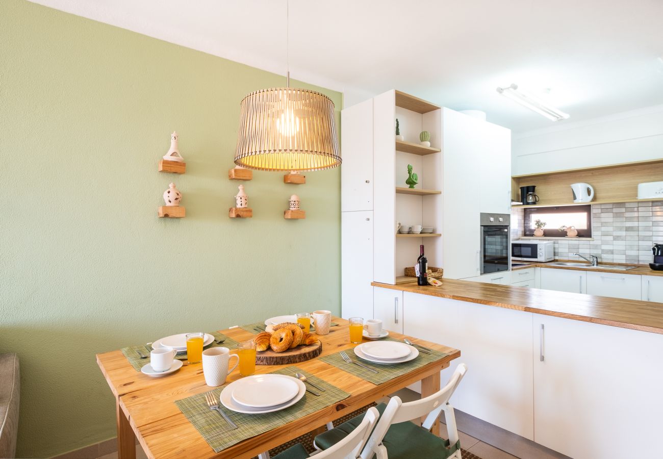 Appartement à Albufeira - #6 Foxy D Sea View 3 min walk to the beach /center