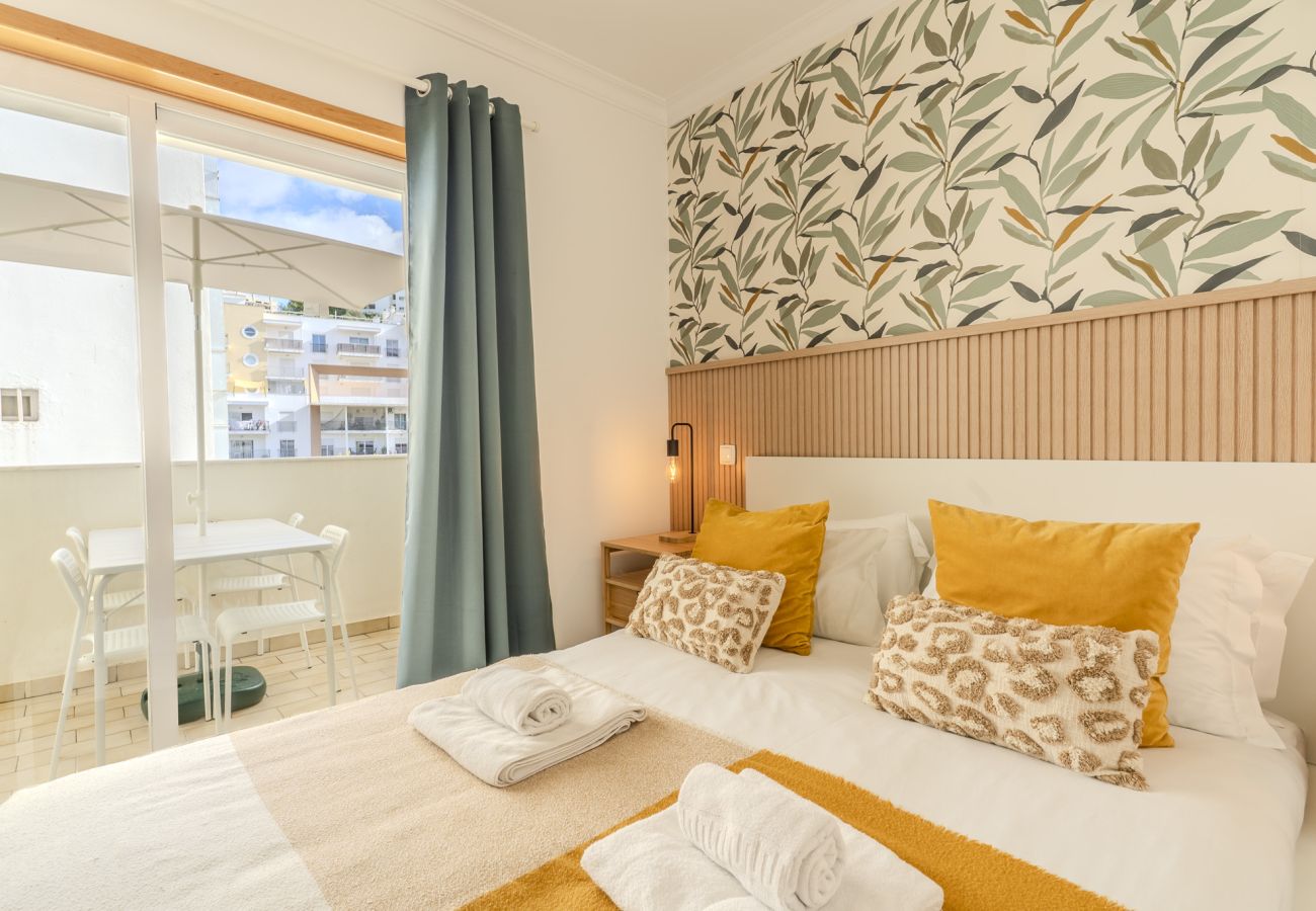 Appartement à Albufeira - #01 Cheerful Flat Near the Historic Center of Albufeira