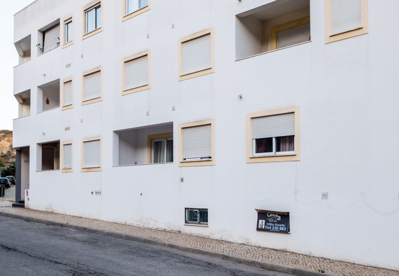 Appartement à Albufeira - #01 Cheerful Flat Near the Historic Center of Albufeira