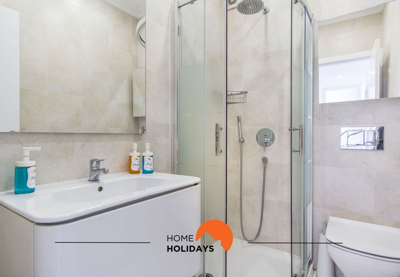 Villa à Albufeira - #052 4BR Villa w/ Pool | Ideal for Groups