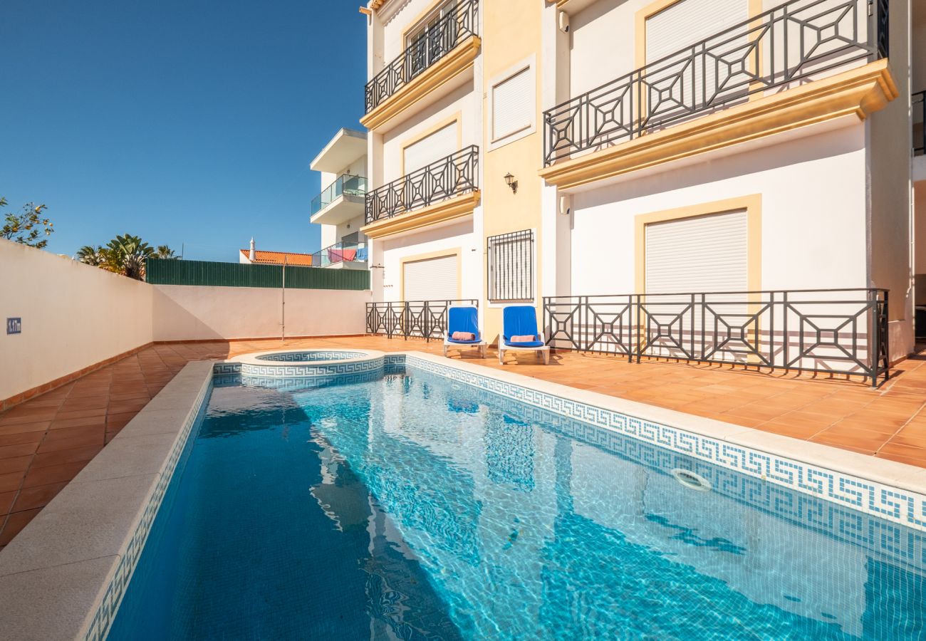 Appartement à Albufeira - #054 Central Apartment | Walk Everywhere