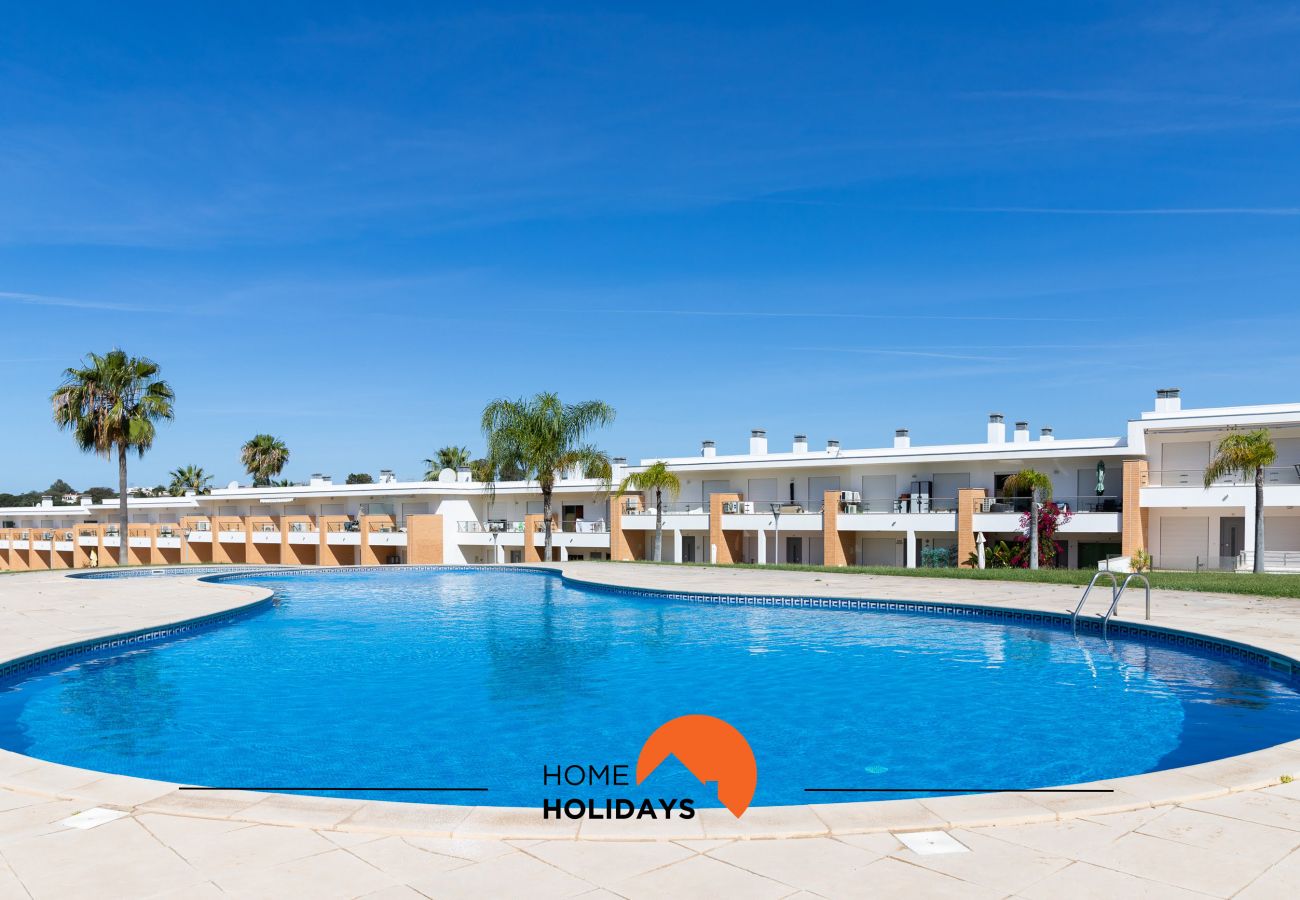 Maison à Albufeira - #154 2BR Villa | Pool & Quiet Area