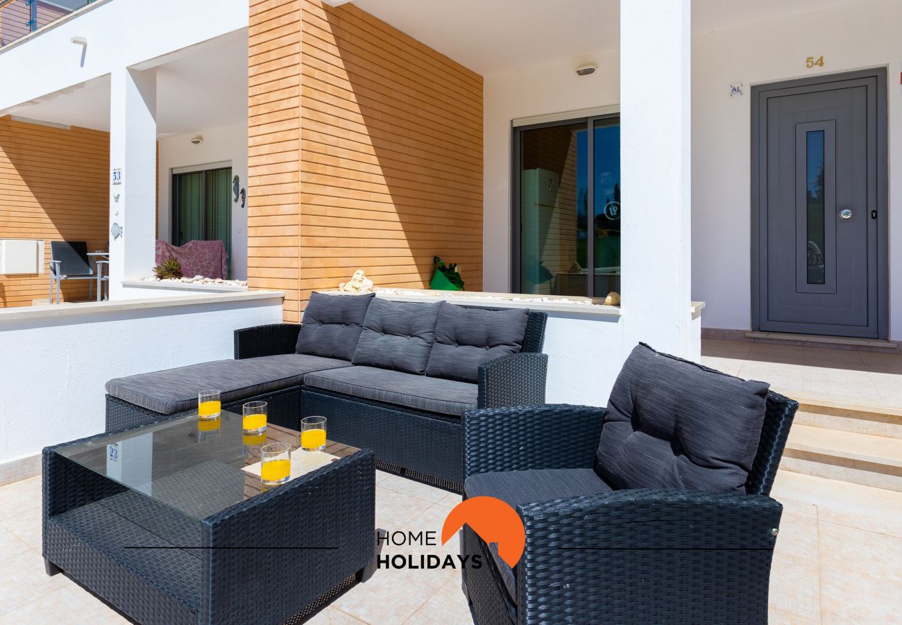 Maison à Albufeira - #154 2BR Villa | Pool & Quiet Area